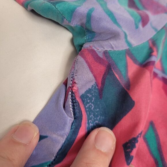 VINTAGE 80s/90s blouse multicolor silk abstract‎ leaf top M - Picture 4 of 8
